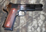 Les Baer Ultimate Tactical Carry 1911 - 2 of 7