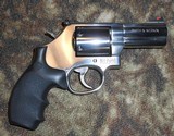 Smith & Wesson 686 357 Mag revolver - 1 of 4