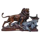 A king's prize
Limited Edition By Lorenzo Ghiglieri. Lion standing over zebra. AP 11/150. - 1 of 1