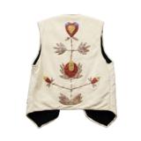 Fully Quilled Santee Sioux Vest - 3 of 4