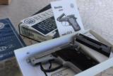 Beretta Bobcat 21a Inox New 2 Mags - 2 of 6