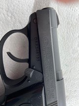 Beretta Tomcat 32 Like new Fired 50 rounds only - 2 of 4