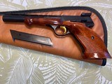 Browning Medalist 22 L Target Belgium made Extra clip and orig soft carry bag.MINT! LIKE NEW! See many pictures - 3 of 14