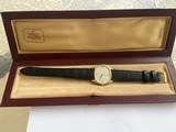 Patek Philippe Classic- Like new all original- LIKE NEW all 18kt yellow gold 33mmX27mm - 2 of 8