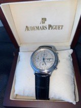Audemars Piguet Huitième chronograph Rare Stainless Steel model Box & Papers. Like new condition - 5 of 13