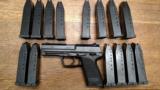Heckler & Koch HK USP 45, .45 ACP with 14 Magazines, Box, and Instructions. - 5 of 10