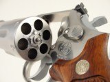 Smith & Wesson Model 686 NO DASH
SILHOUETTE
.357 Magnum
8 3/8" - 4 of 12