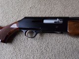 Browning B80(Beretta 302) 12 ga semi auto in exceptional condition - 9 of 10