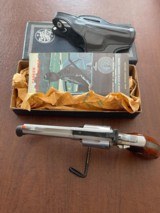 Smith & Wesson Model 66 - 2 of 5