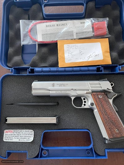 Smith & Wesson SW1911 9 mm