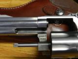 Smith and Wesson Model 686-4 , 7 Shot .357 magnum Revolver - 4 of 9