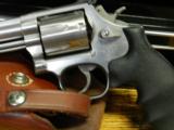 Smith and Wesson Model 686-4 , 7 Shot .357 magnum Revolver - 8 of 9