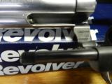 Smith and Wesson Model 686-4 , 6 Shot .357 magnum Revolver - 7 of 10