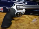 Smith and Wesson Model 686-4 , 6 Shot .357 magnum Revolver - 9 of 10