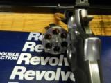 Smith and Wesson Model 686-4 , 6 Shot .357 magnum Revolver - 5 of 10