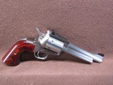 Like New Unfired Freedom Arms 1997 327 Federal 6 Shot SA 5.5
