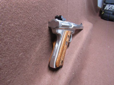 Ruger Mark II Target Competition 22 LR Semi 7 - Image 12 of 23
