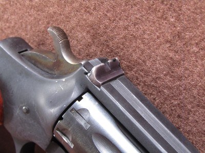 High Standard R-106 Sentinel Deluxe 22 LR 9 Shot DA/SA 6