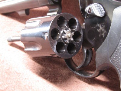 Taurus 82 38 SPL 6 Shot DA/SA 4