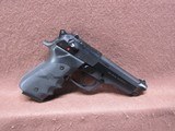Beretta 96 40 S&W Semi 4.75
