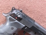 Beretta 96 40 S&W Semi 4.75