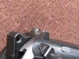 Beretta 96 40 S&W Semi 4.75