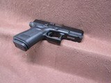Like New Austria Glock 19 Gen 5 9mm Semi 4