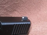 Like New Austria Glock 19 Gen 5 9mm Semi 4