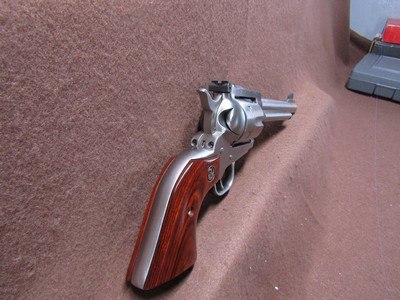 Like New Ruger New Model Blackhawk 357 Mag 6 Shot SA 6.5