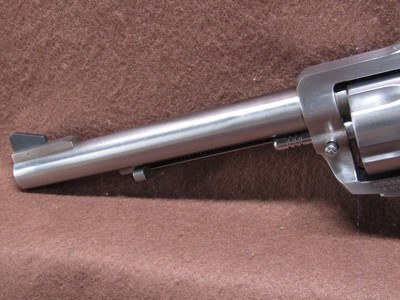 Like New Ruger New Model Blackhawk 357 Mag 6 Shot SA 6.5
