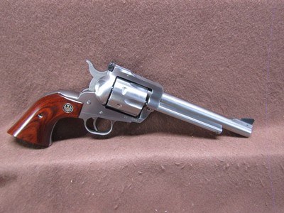 Like New Ruger New Model Blackhawk 357 Mag 6 Shot SA 6.5