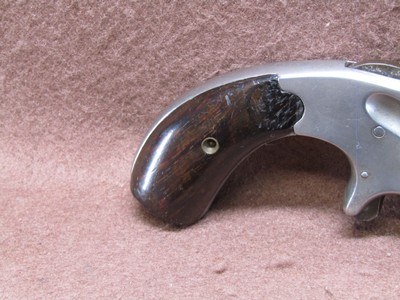 Antique Conqueror 32 RF 5 Shot Spur Trigger 2.5