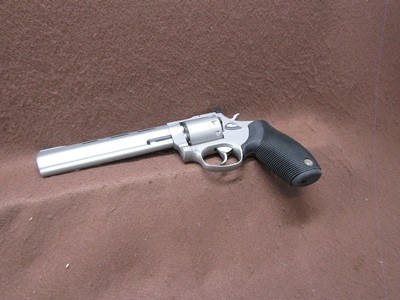 Like New Taurus Tracker 992 22 LR/WMR 9 Shot DA/SA 6.625