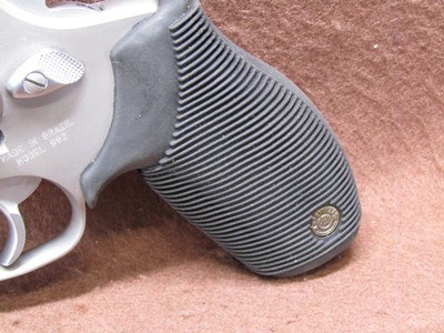 Like New Taurus Tracker 992 22 LR/WMR 9 Shot DA/SA 6.625