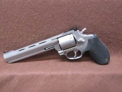 Like New Taurus Tracker 992 22 LR/WMR 9 Shot DA/SA 6.625