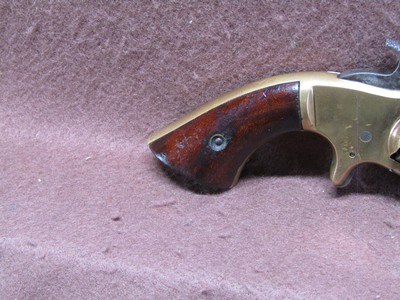 Antique American Standard Manhattan 22 Short 7 Shot SA Spur 3.125