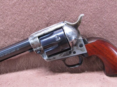 Like New A Uberti New Dakota Army 45 LC 6 Shot SA 7.5
