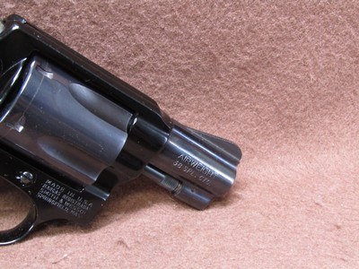 Smith & Wesson 37 Airweight 38 SPL 5 Shot DA/SA 2