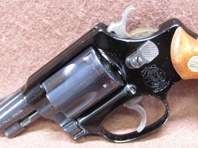 Smith & Wesson 37 Airweight 38 SPL 5 Shot DA/SA 2