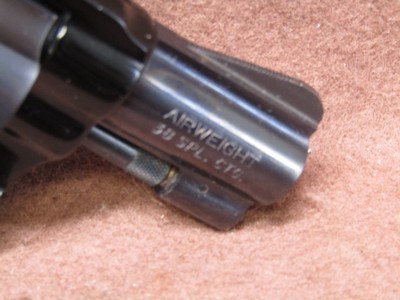 Smith & Wesson 37 Airweight 38 SPL 5 Shot DA/SA 2