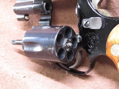 Smith & Wesson 37 Airweight 38 SPL 5 Shot DA/SA 2