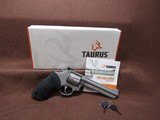 Like New Taurus 66 357 Mag 7 Shot DA/SA 6