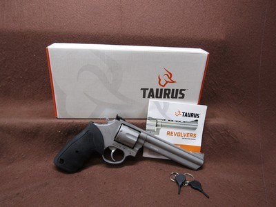 Like New Taurus 66 357 Mag 7 Shot DA/SA 6
