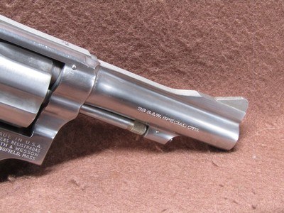 Smith & Wesson 67 No Dash 38 SPL 6 Shot DA/SA 4