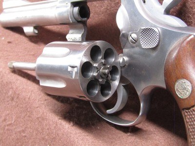 Smith & Wesson 67 No Dash 38 SPL 6 Shot DA/SA 4