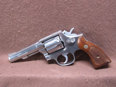 Smith & Wesson 64-1 38 SPL 6 Shot DA/SA 4