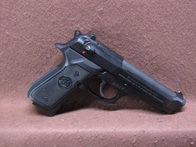 Like New Italy Beretta 92FS 9 mm Lasermax Green Laser 4.75