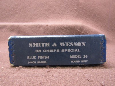 Smith & Wesson 36 Chiefs Special 38 SPL 5 Shot DA/SA 2