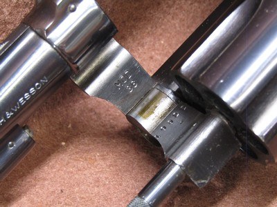 Smith & Wesson 36 Chiefs Special 38 SPL 5 Shot DA/SA 2