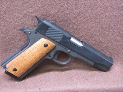 Like New Armscor Rock Island 1911-A1 FS 45 ACP Semi 5